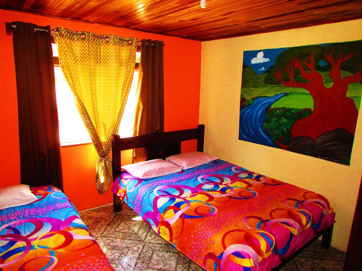 Que Tuanis Hostel Monteverde Bagian luar foto