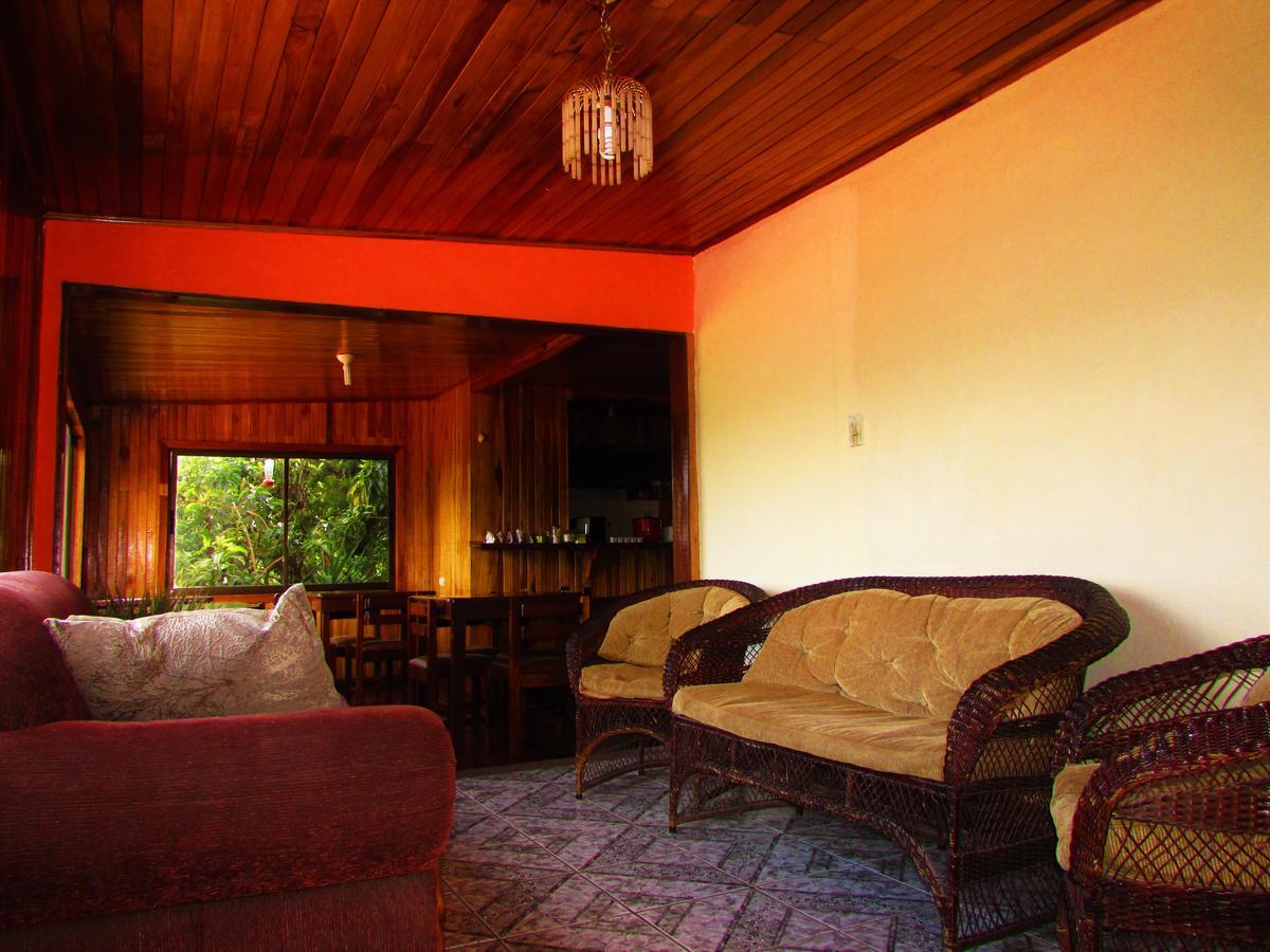 Que Tuanis Hostel Monteverde Bagian luar foto