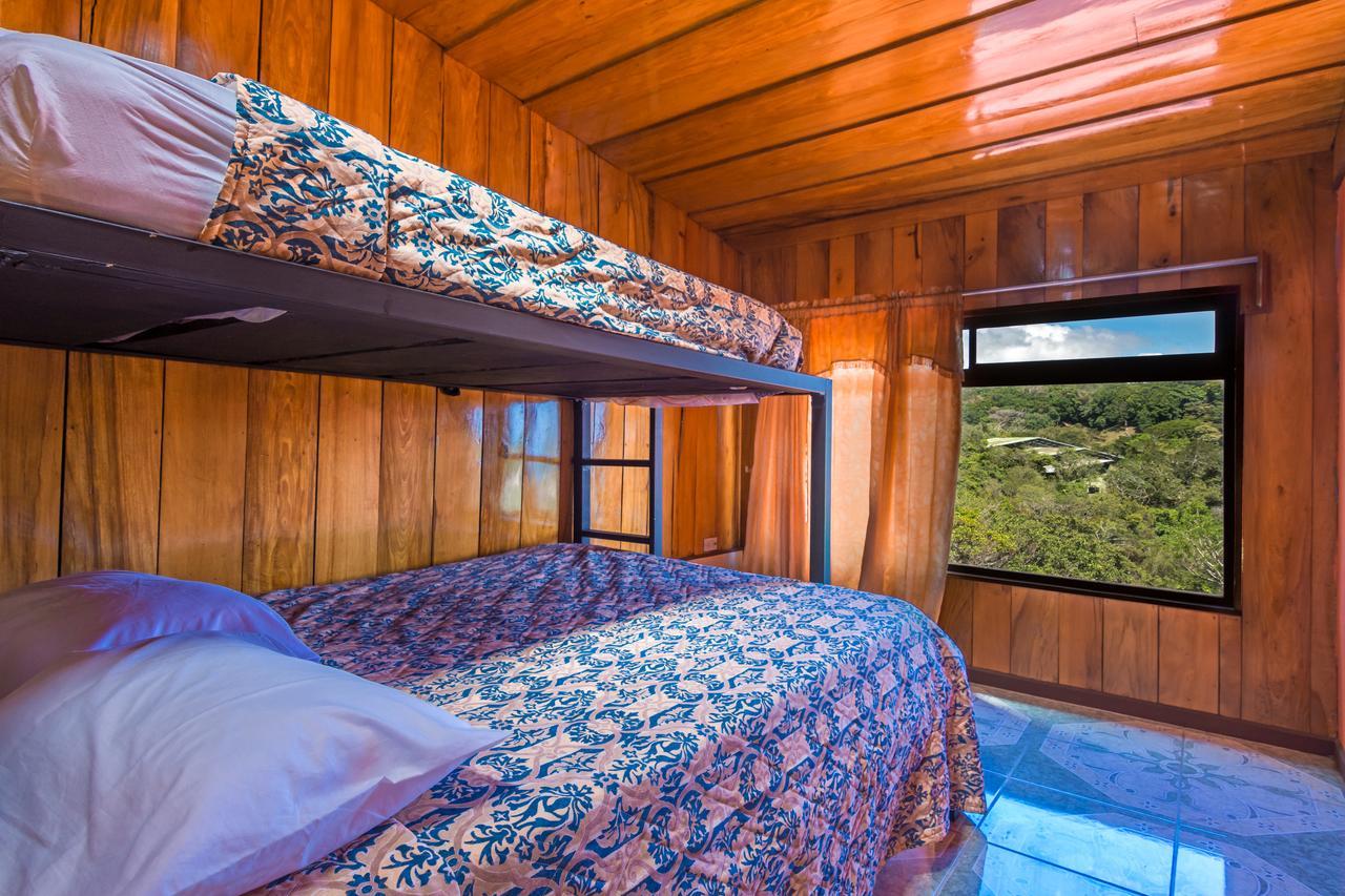 Que Tuanis Hostel Monteverde Bagian luar foto